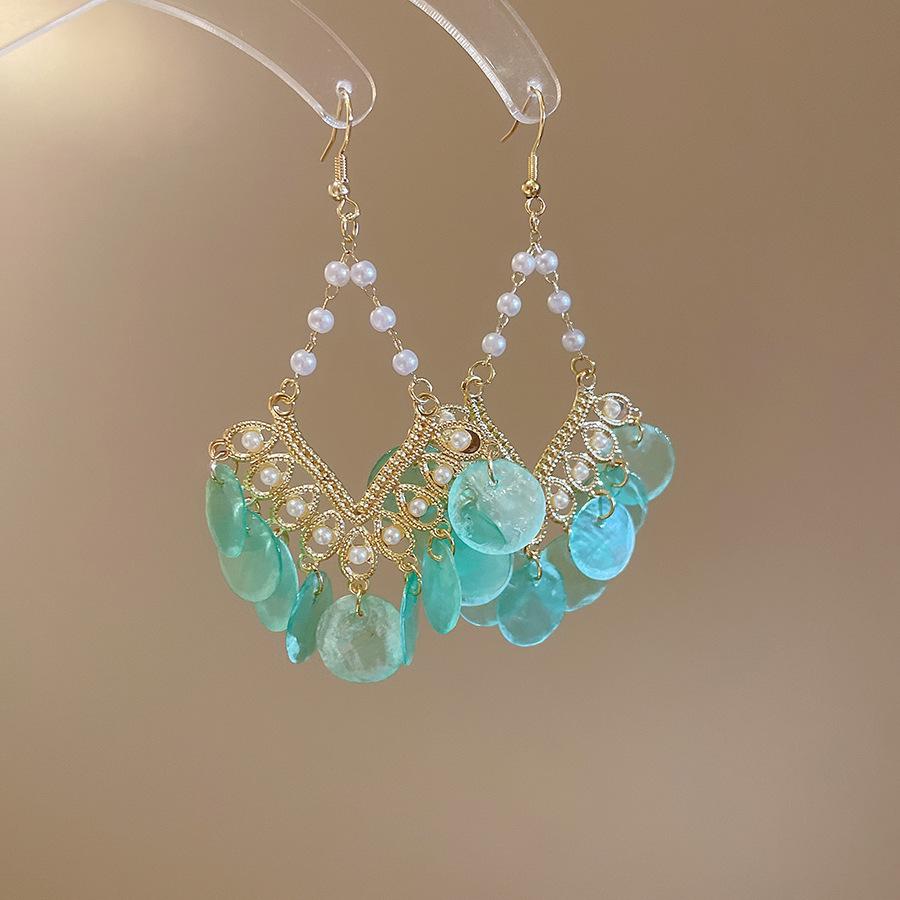Silver Geometric Seashell Tassel Stud Earrings – Beach Vacation Style for Women