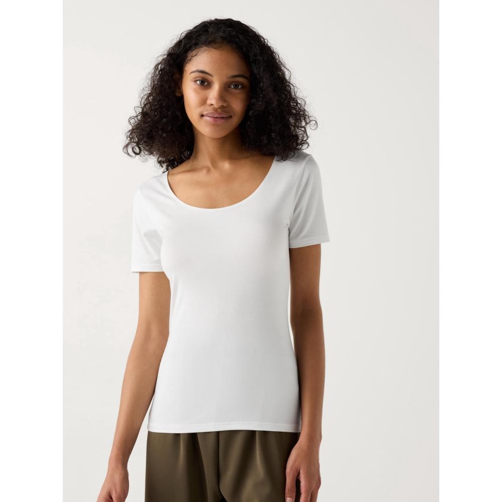 

Uniqlo Ut 00 WHITE/WOMEN S