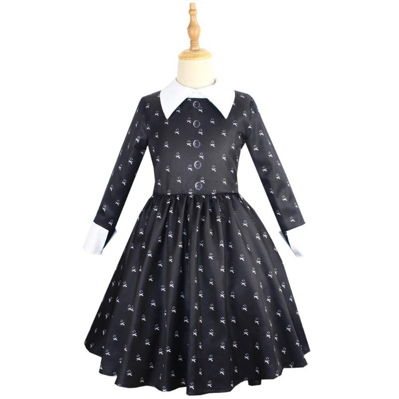 Rochia lui Wednesday Addams