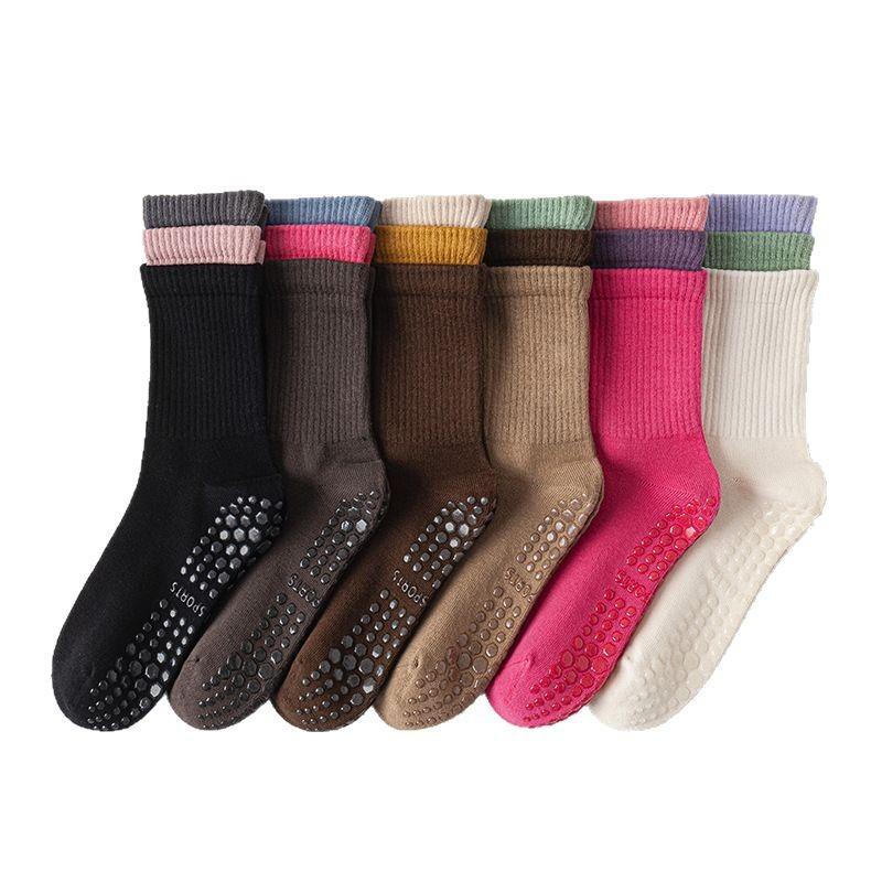 Women's Spring and Autumn Trend Yoga Running Coloupe Breathable Sweat Absorbing Exercise Tube Socks