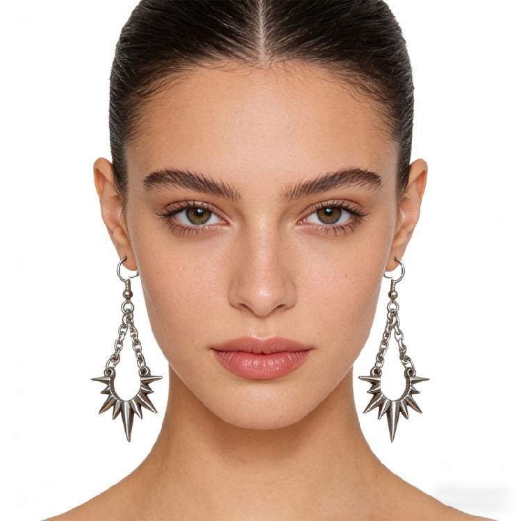 Stainless Steel Gothic Earrings for Women Punk Vintage Thorn Chain Irregular Fringe Designs Party Fashion Accessory