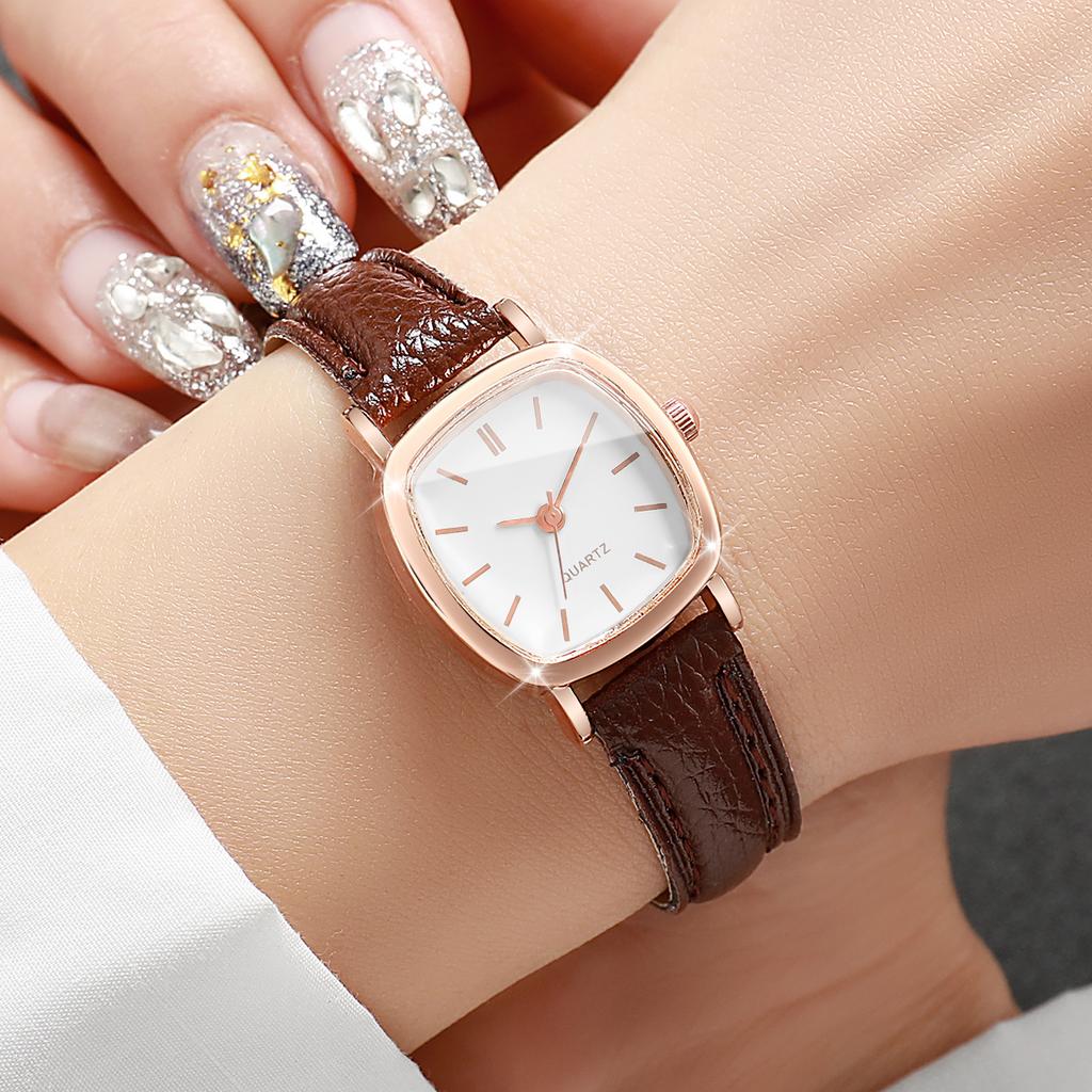 Women's Fashion Retro Small Fresh Simple Scale Elegant Trendy Korean Edition Fashion Quartz Watch Combination Set (Without Box)