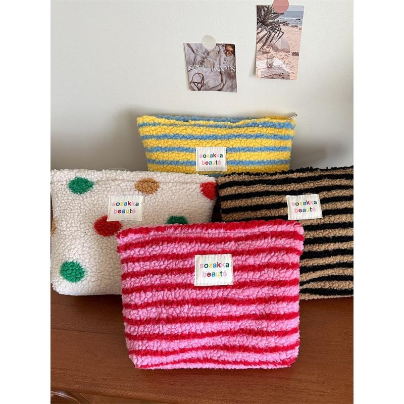 Wind Winter Plush Cosmetic Bag Color Polka Dots Large Capacity Travel Skin Care Cosmetics Storage Bag Women