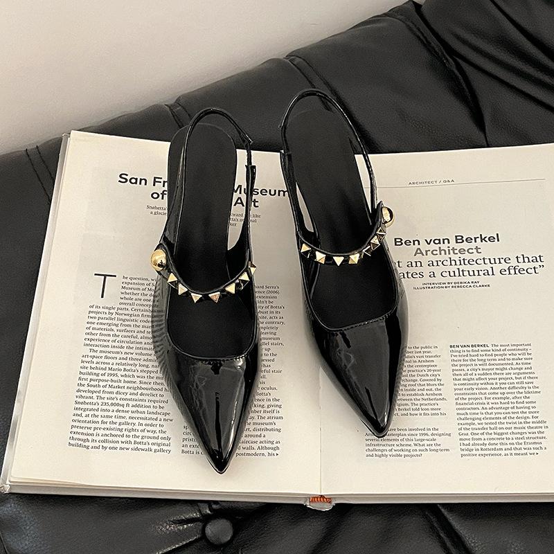 

French retro rivet wedge Mary Jane shoes heightening bag head Roman sandals summer pointed women s fashion shoes 34 чёрный