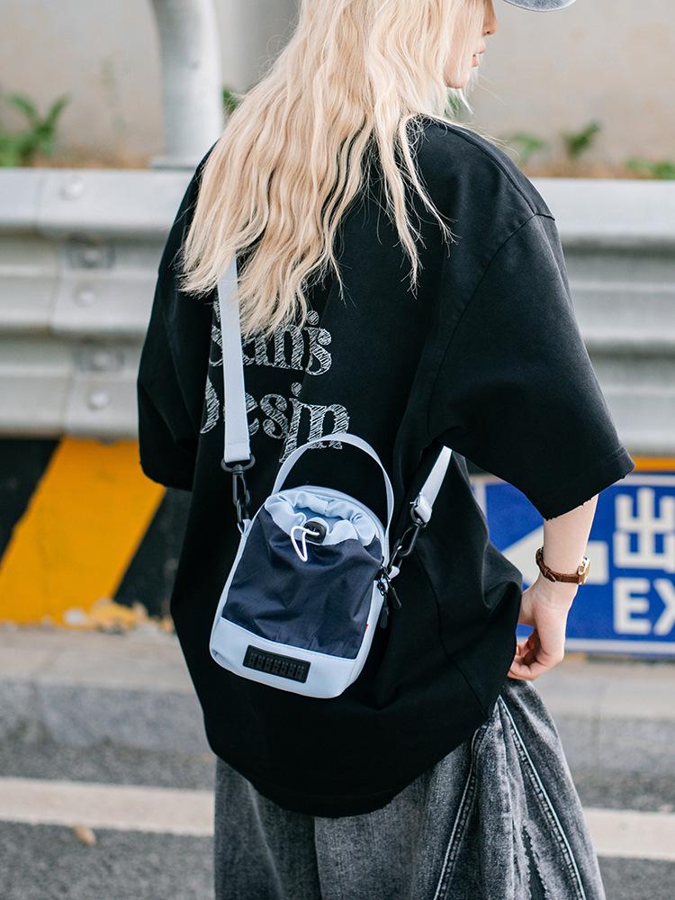 Multifunctional Drawstring Shoulder Bag for Mobile, Bottle & Sports - Large Capacity Crossbody Bag for Outdoor Cycling & Travel