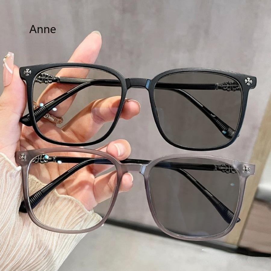 Men'S Fashion Photochromic Myopia Glasses Retro Anti-Blue Far-Sighted Eyewear Women Color Changing Presbyopia Glasses -0.5