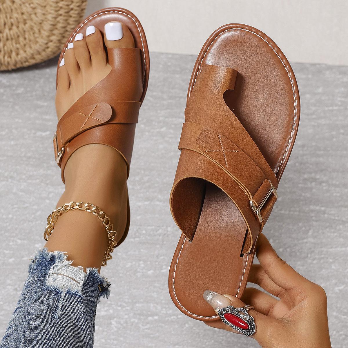 

summer new women s casual sandals flat-bottomed toe slippers European and American large-size women s shoes 36