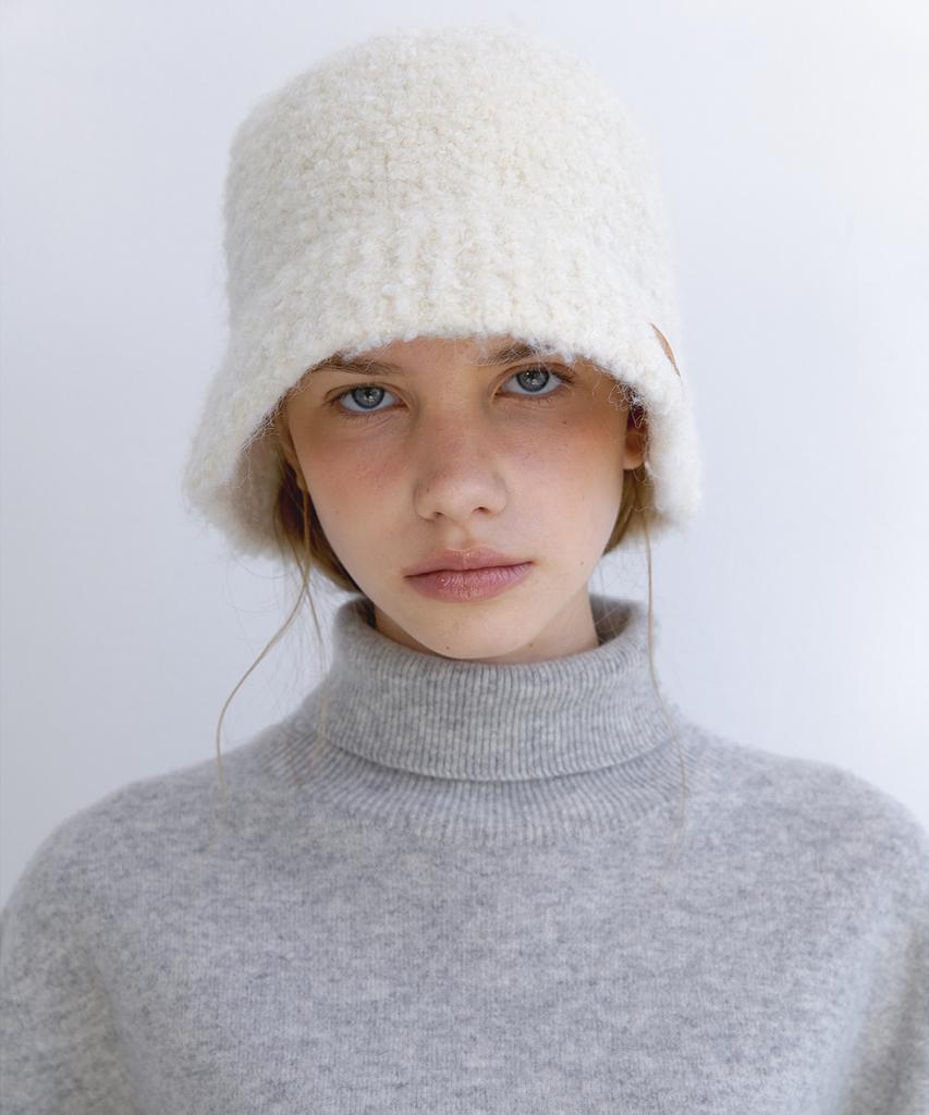 LAMINEZ Cozy Turtleneck Knit - 4 Colors