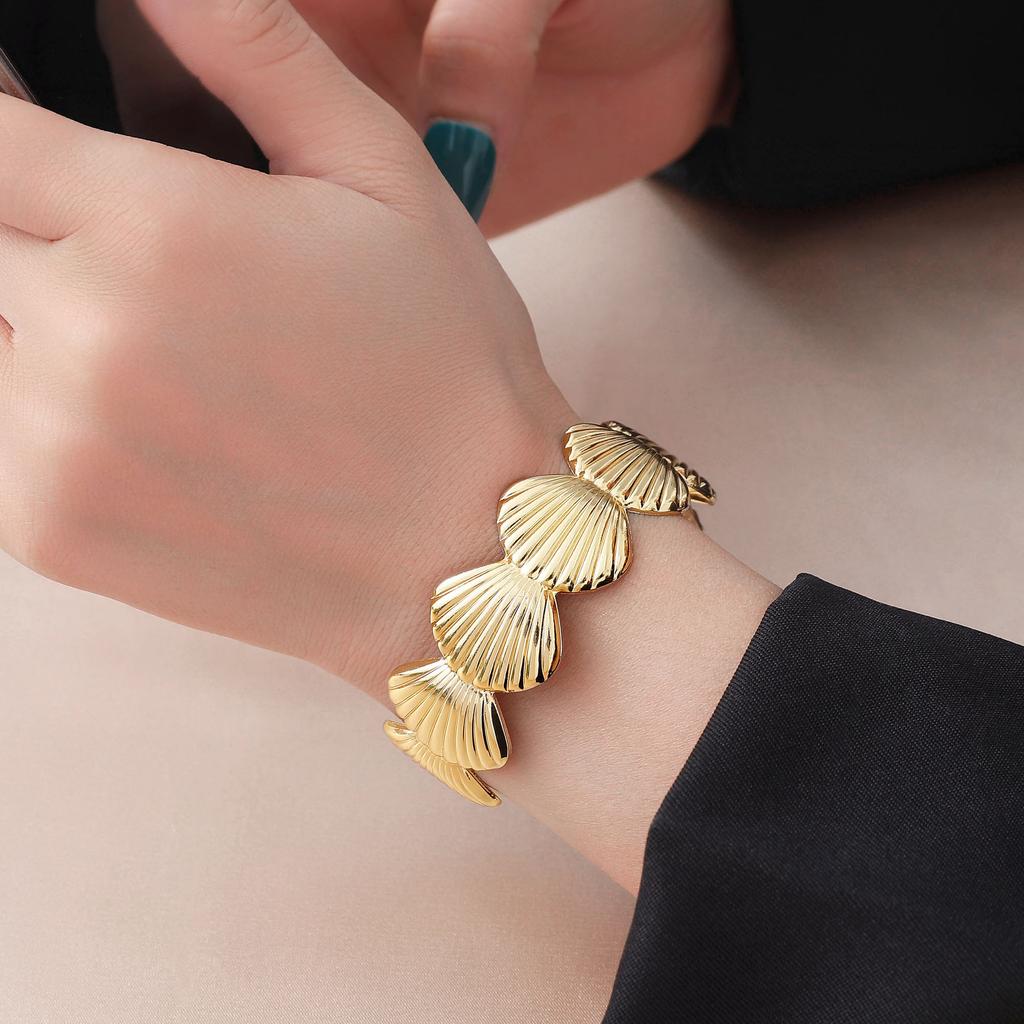 Jewelry, Personal Cold Wind Metal Shell Open Bracelet Jewelry
