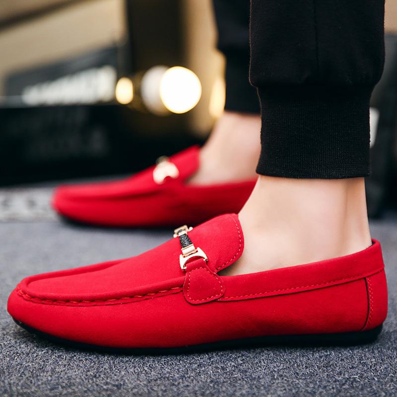 Tavasz Nyár Férfi Piros Velúr Lábbeli Slip-On Puha Mokaszin Légáteresztő Férfi Bőr Laposcipő Vezetői Cipő Kézzel Készített Alkalmi Cipő Férfi