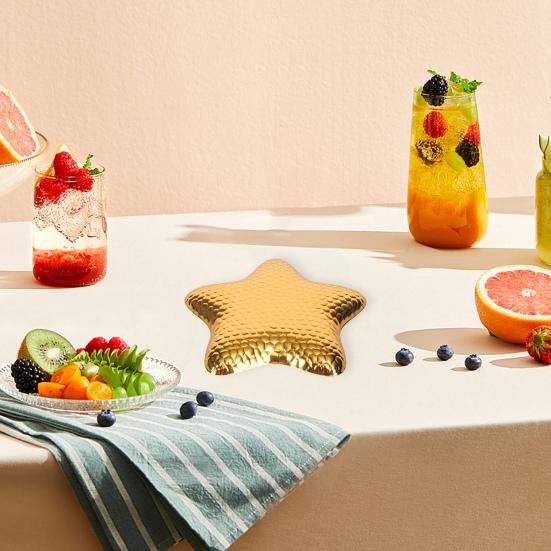 Creative Star-Shaped Metal Dessert Tray Small Appetizer Plate for Cake Fruit Snacks Multi-functional Retro