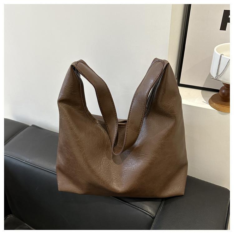 Chic Retro Shoulder Bag With European-american Style In Various Neutral Tones кофейный