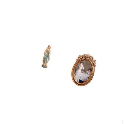 Blessed Lady Resin Statue And Ornate Decorative Photo Frame Tabletop Display Holder for Office Car