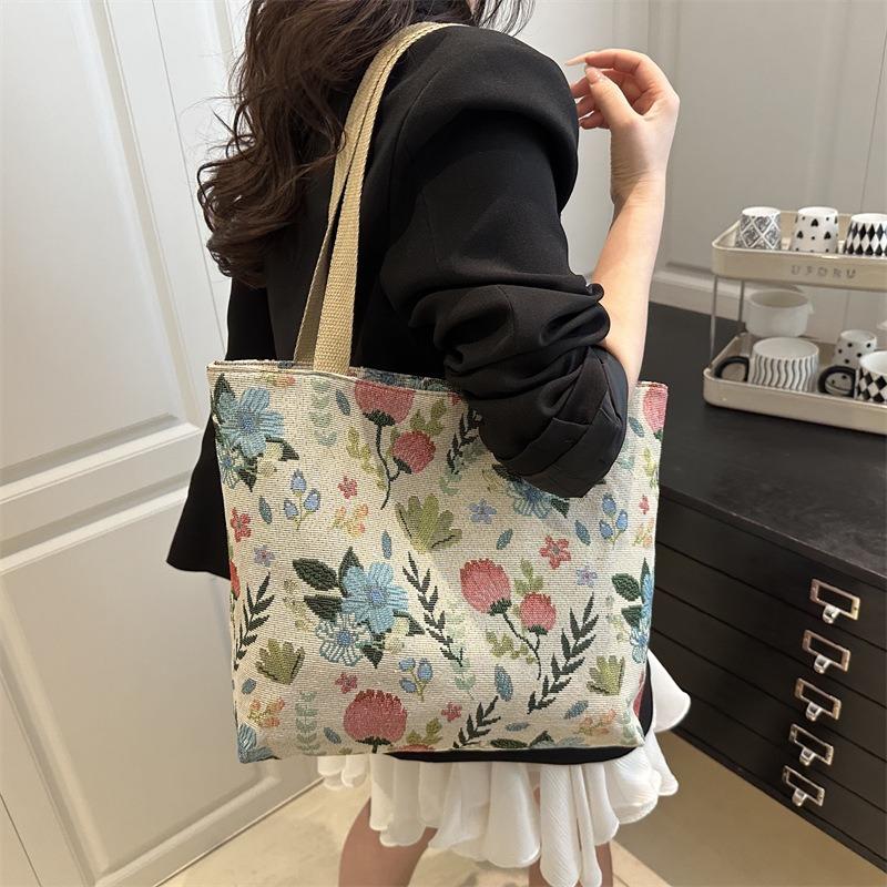 Simple and Large-capacity Tote Bag New Commuter Women's Bag Textured Fashionable and Casual Women's Shoulder Bag