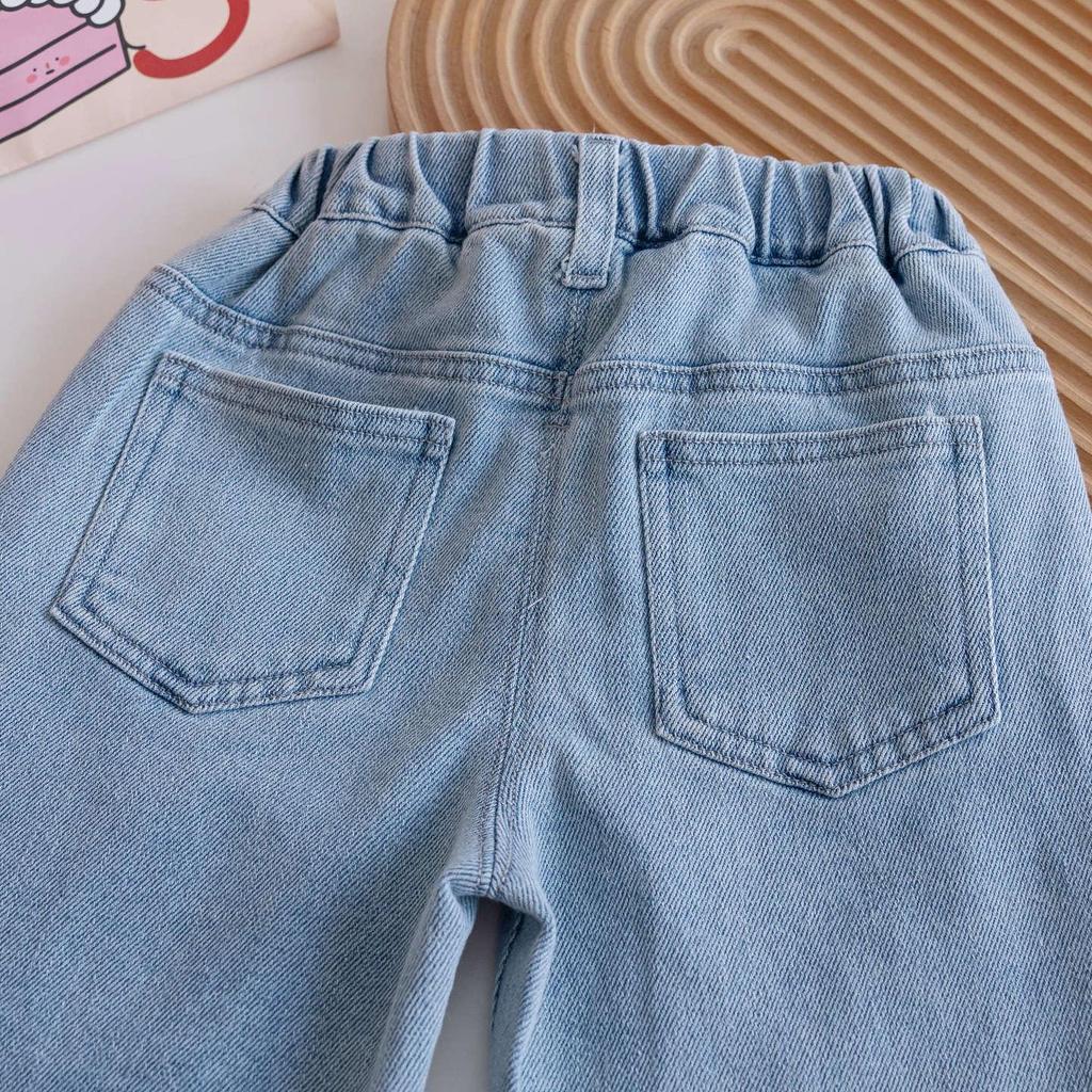 Mädchen Herbst Farbblock Bär Sweatshirt & Bestickte Weitbein-Jeans Set