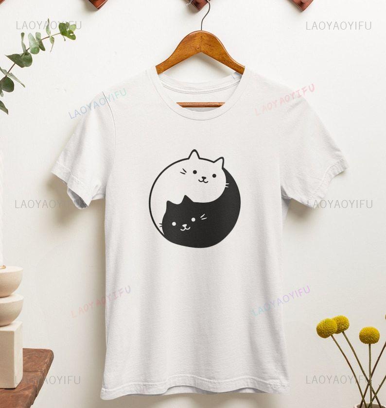 Yin Yang Cat TShirt Cute Cats Tee Sweet Kittens Unique Kawaii Aesthetic Gift Yin Yang Shirt New Style Man Woman Camisa Tops Tee