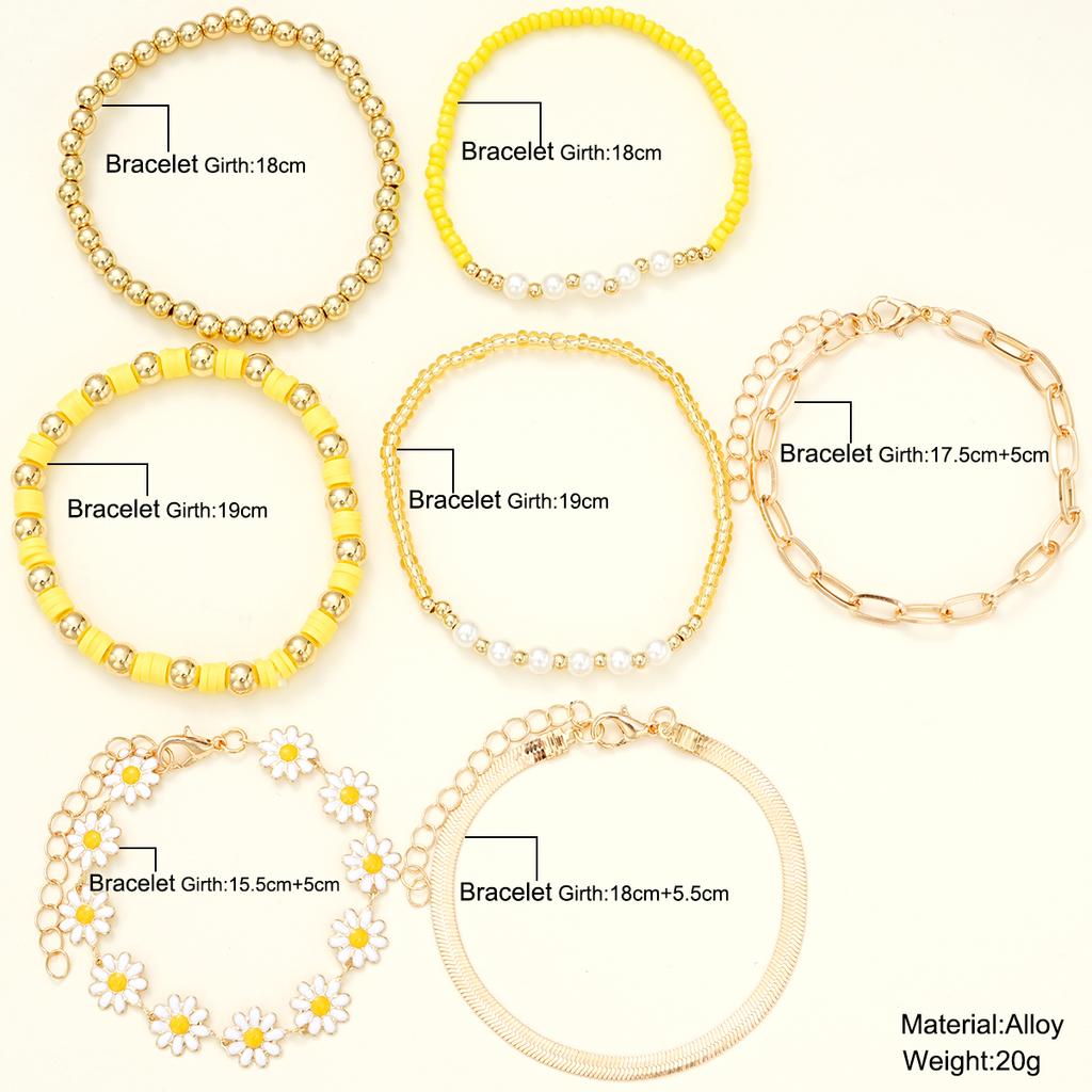 7pcs Vintage Gold Color Daisy Flower Pendant Beaded Bracelet Set for Women Bohemian Star Pearl Bangles Fashion Jewelry Gifts New