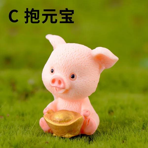 Mini Pig Family Statue Resin Decoration Mini Animal Model Novelty Garden Home Decor