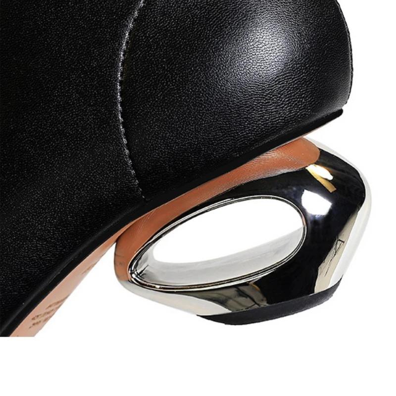 Fashion 2025 New Metal Hollow Heel Iron Head Metal Pointed Toes Modern Short Boots for Women Winter Street Style Low Heel Boots Female