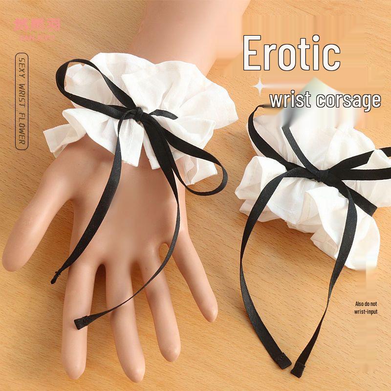 

Cute Lolita Black & White Bow Streamer Wristlet Bracelet Sleeves
