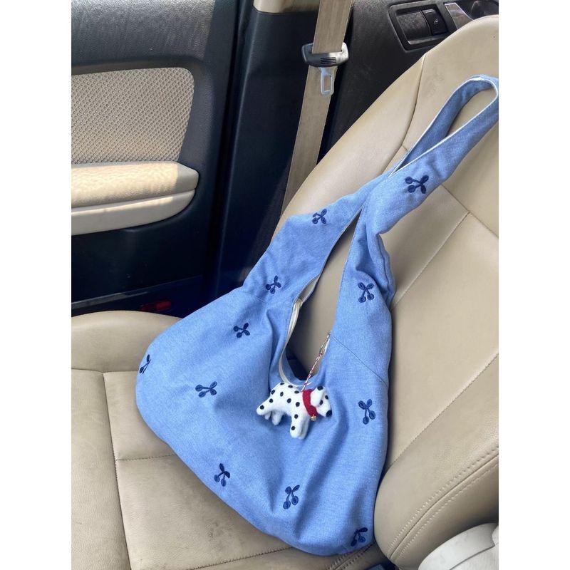 

Korean Style Preppy Style Cherry Embroider Canvas Bag Women s Summer Idle Style Loose Shoulder Bag Commuter Tote Blue((Pendant not included))