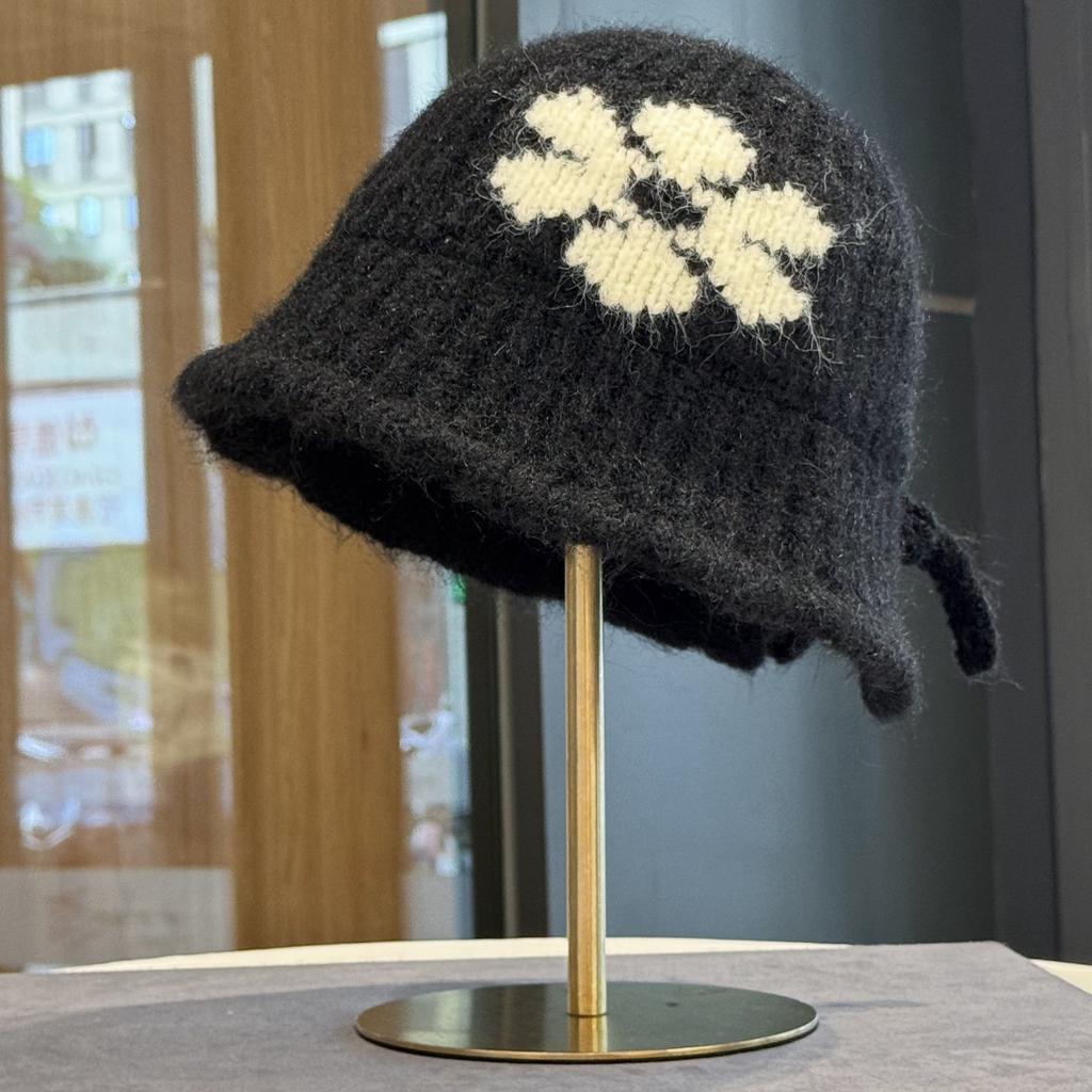 Autumn new hat women's flower knitted hat versatile face small wool hat literary retro bucket hat