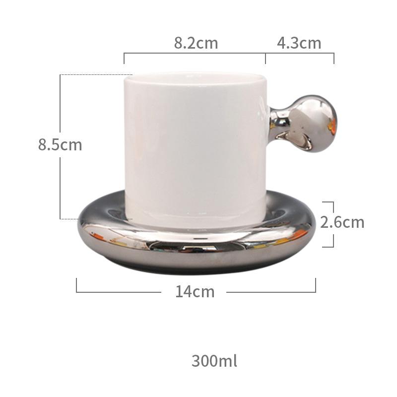 Nordische Bonbonfarbe Eiergriff Keramiktasse mit Untertasse Kreatives Exquisites Kaffeetassen- und Untertassenset Geschenkbox-Verpackung