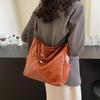 Trendy Street Style Pu Material Women's Shoulder Bag With Spacious Interior Design