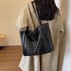 Retro Commuter Bag Women's Unique Versatile Large Capacity Student Class Shoulder Tote Bag