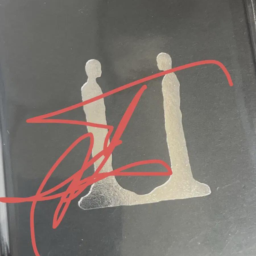 

G-dragon Md Фотокарточка