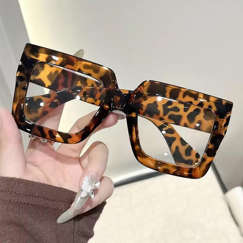 1Pc Women'S Retro Fashion Geometric Glasses With Transparent Lenses Suitable For Casual Daily Life Reading Decoration And Gif