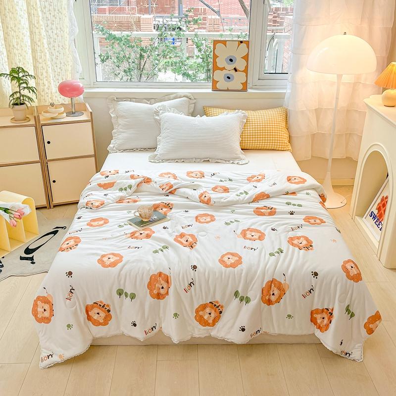 Cartoon Space Bear Rocket Pattern Summer Quilt Skin-friendly Comfortable Air Conditioning Quilted Quilt for Kids Boys Girls