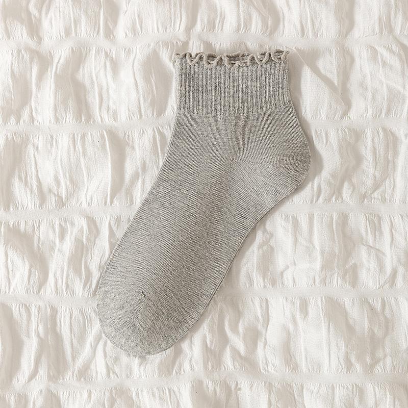 Female Spring and Autumn Sweet Solid Color Wood Ear Lace Medium Tube Cotton Socks