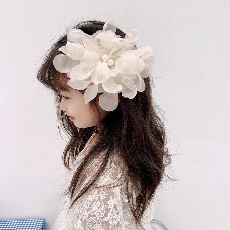 

Vintage French Pearl Flower Hair Clip for Kids