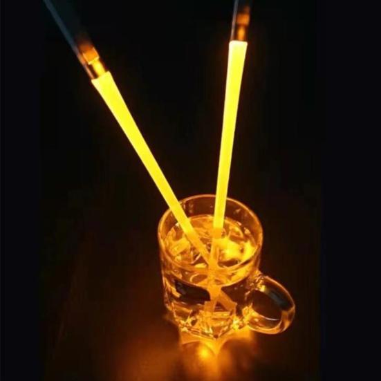 2ks hůlky LED světelný meč s bateriemi LR41 Světelné hůlky Potřeby pro párty Zábavné svítící náčiní na sushi nudle