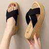Ladies' Slippers Thick Soled Beach Shoes Fashionable and Casual Sandals