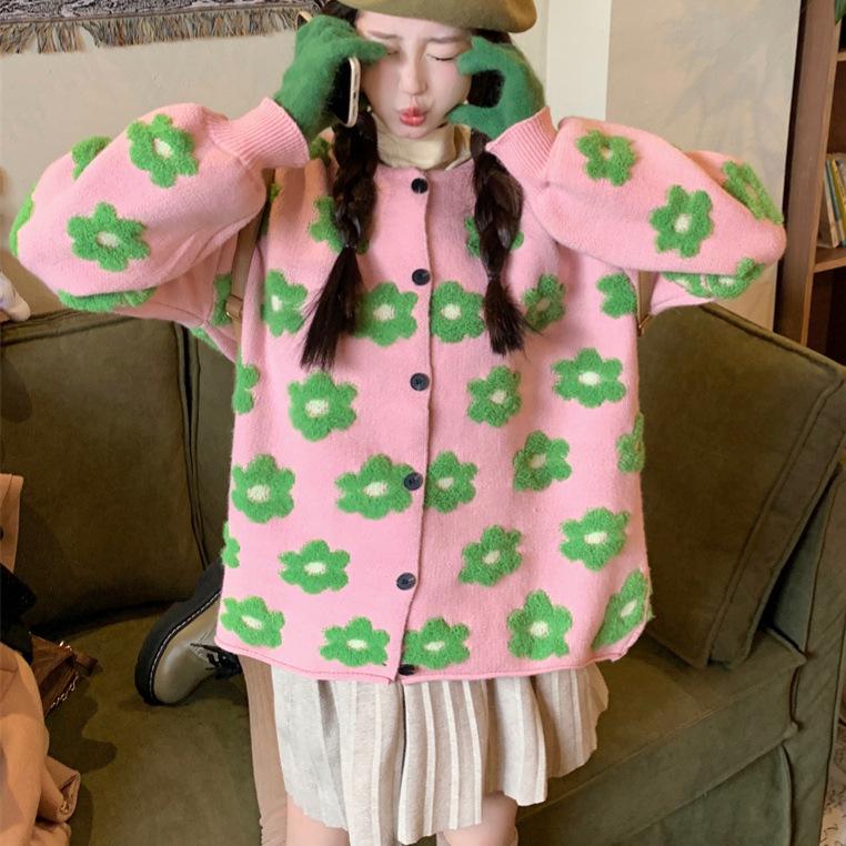 Flower knitted sweater jacket women's autumn and winter new Korean version sweet age reduction outer with loose lazy wind sweater cardigan