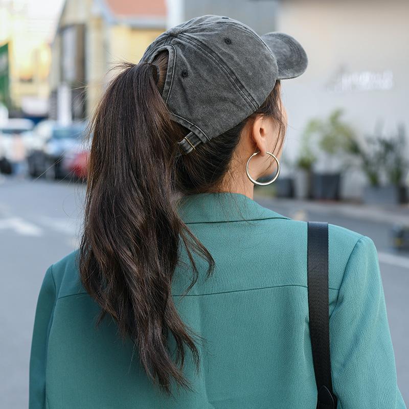 Women's baseball cap with ponytail design suitable for outdoor sports, running, and sun protection