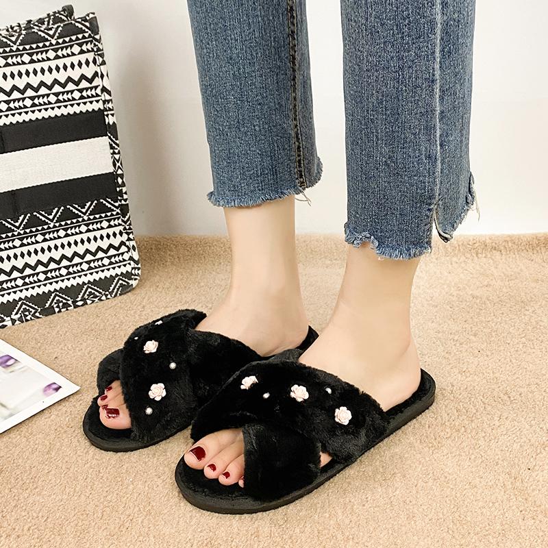 Fashion Fashion Flower Decoration Cross Strap Slippers Women 2025 Autumn Warm Short Plush Cotton Slides New Faux Fur Outdoor Slippers