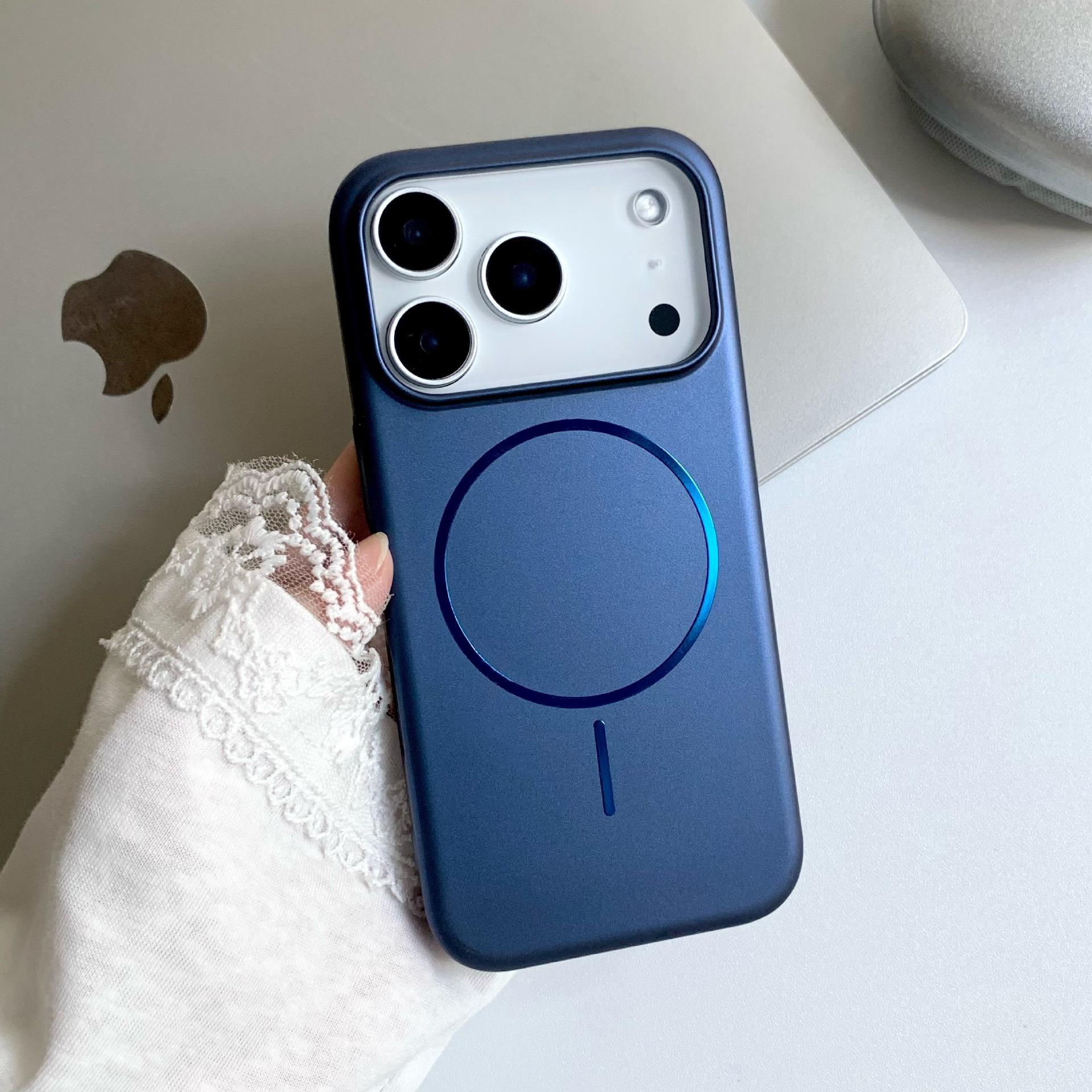 

Metallic Paint Magnetic Suction for Apple for IPhone17promax Phone Case Skin Feel 16 Full Package Anti Drop Ultra-thin Hard Case For iPhone11Promax