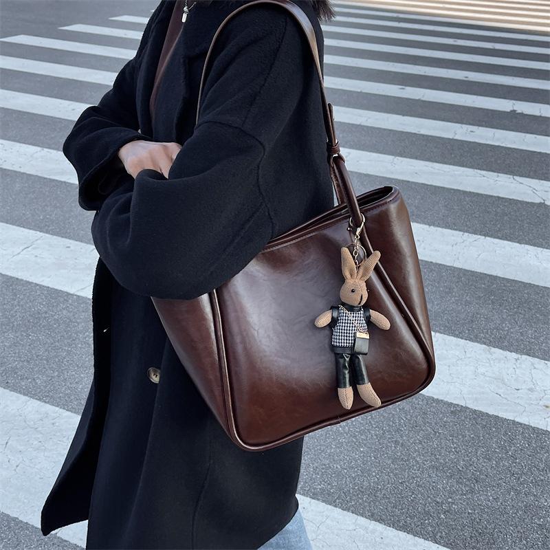 Portable Large-capacity Women's Bag 2025 Autumn and Winter New Ins Tote Bag Hand Carry Retro Niche Underarm Bag Shoulder Bag