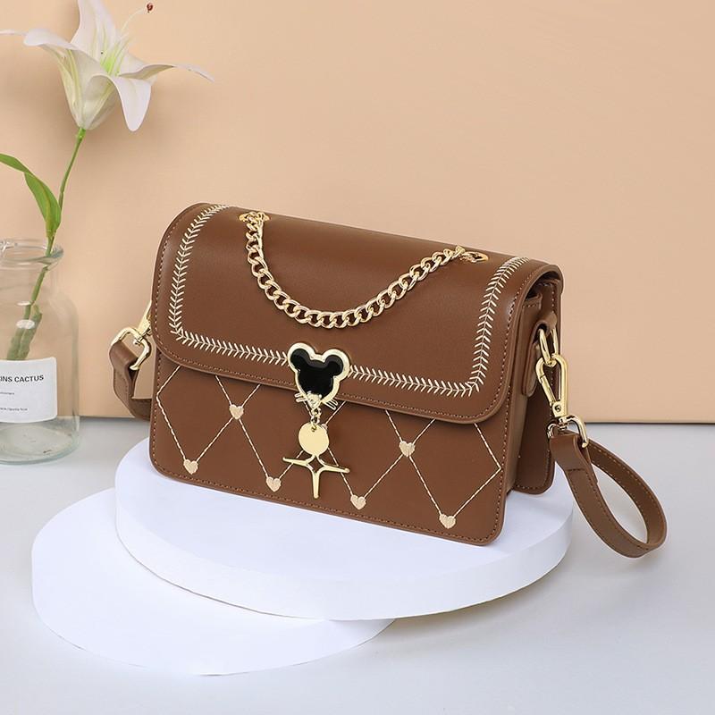 

Новая женская сумка, сумка через плечо, сумка под мышкой, сумка для весны и лета, модная, из натуральной кожи, нишевая, с ощущением высокого класса