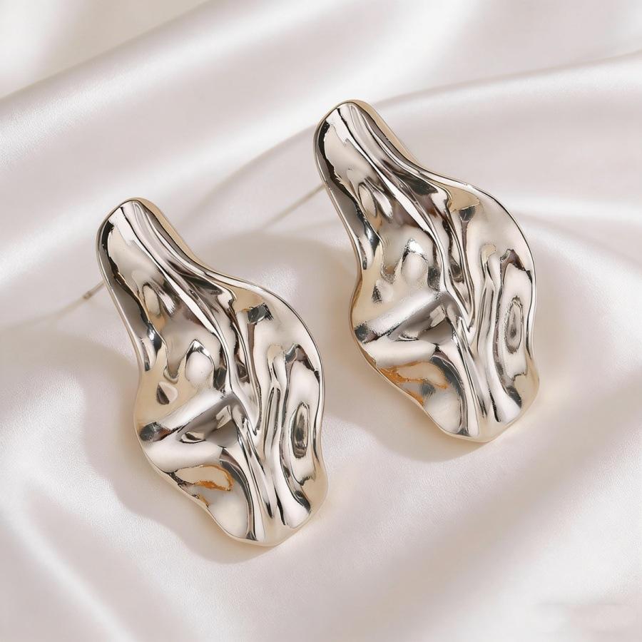 European and American Earrings, Geometric Light Luxury Pleated Design, High-end Stud Earrings, Women's Versatile Niche Earrings