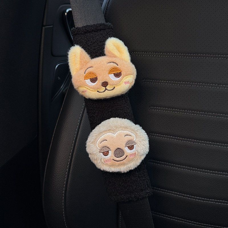 Zootopia Car Seatbelt Shoulder Pads, Car Seatbelt Decoration, Winter Anti-Wear Clothing, a Pair for Couples