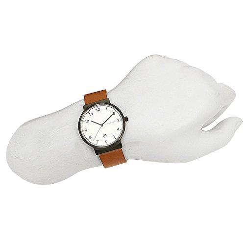 Skagen SKW6297 Wristwatch in White, Black, and Brown [Parallel Import]