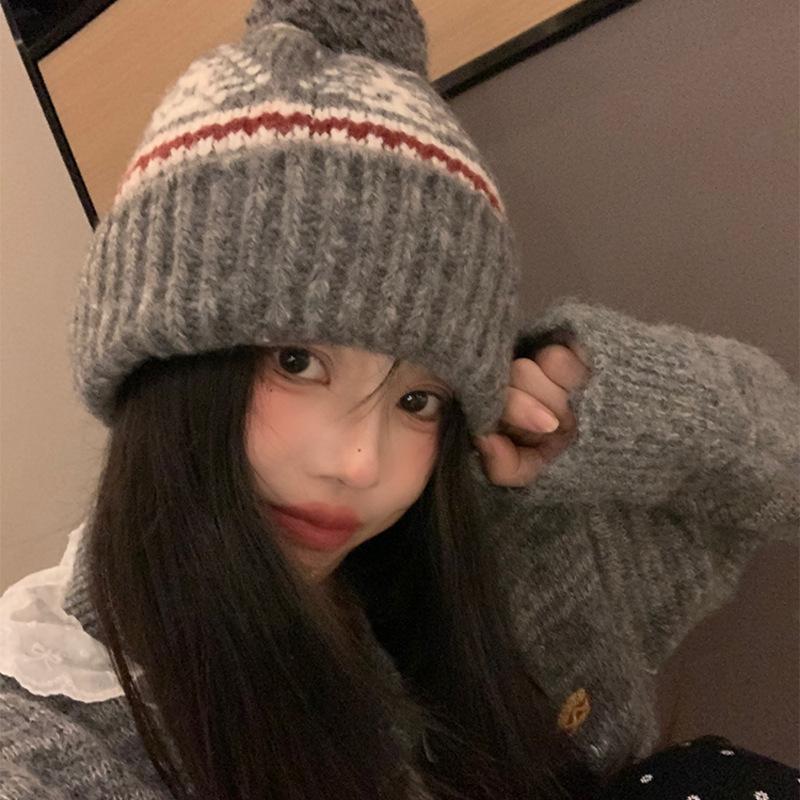 

Women s Woolen Hat Autumn and Winter New Style Retro Thickened Warm and Face Showing Small Knitted Toe Cap M（56-58cm）