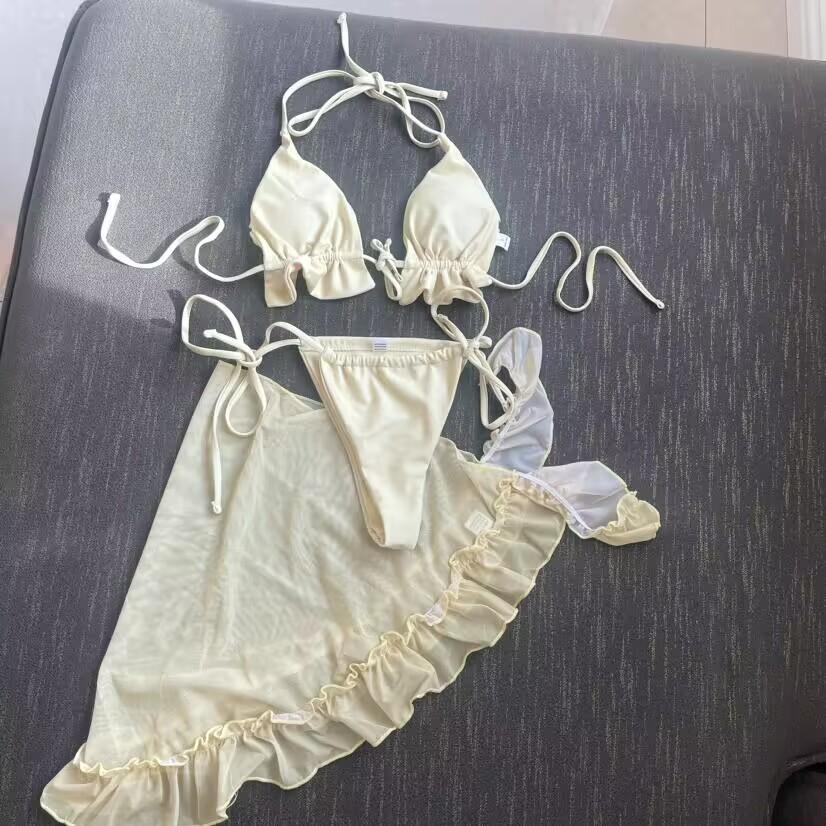 

Новинка моди з бікіні з оборками на саронгах. Жіночі купальні костюми. Жіночий купальник із трьох предметів. Комплект бікіні. Купальний костюм для купання. L жовтий