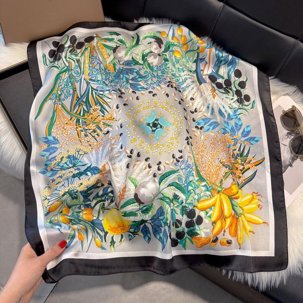 Light Luxury 70 Small Square Scarf High-End Sense Simulation Silk Scarf Women'S Small Scarf Ethnic Headscarf Scarf