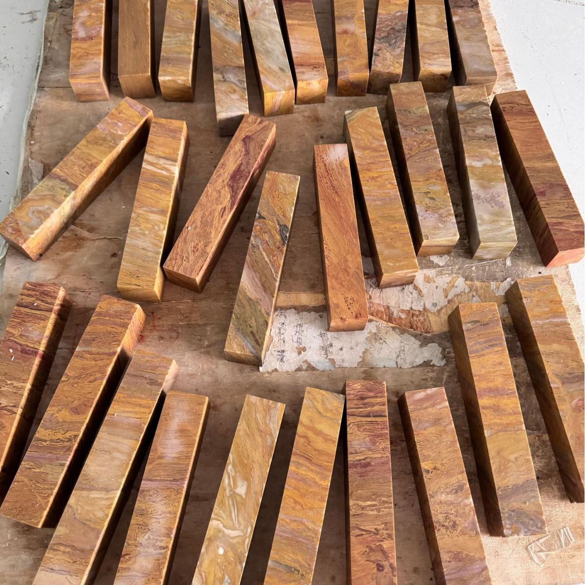 

Modern Minimalist Wood Grain Stone Carving Seal for Beginners