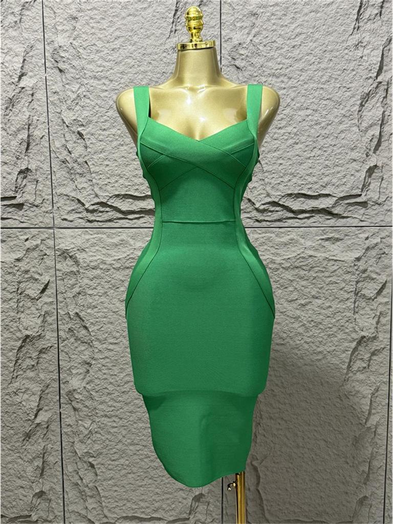 Chic Sleeveless Gold-Bandage Dress: Low-Cut, Hip-Wrapped Party Outfit
